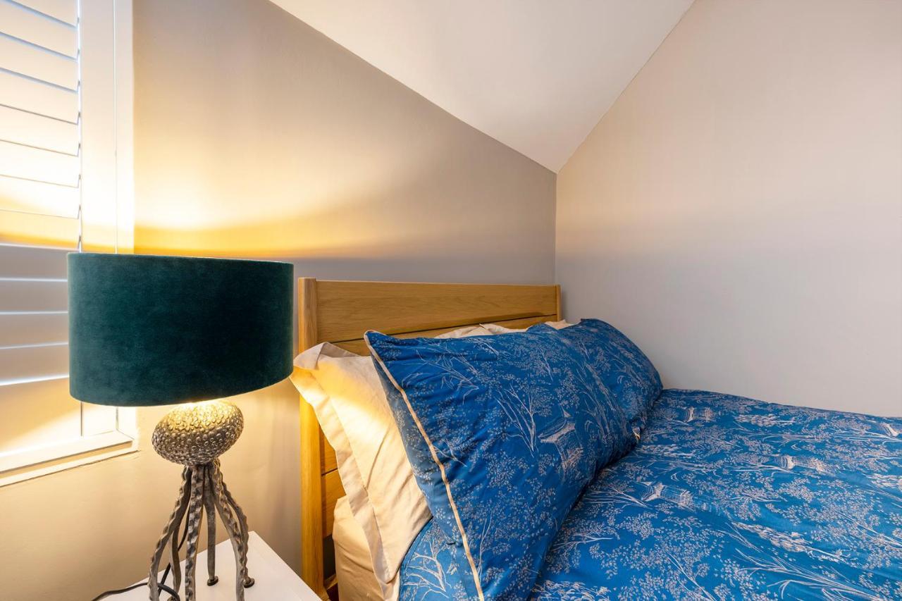 Luxury Central Home - Parking & Ev Point, Superking Bed Canterbury Eksteriør billede