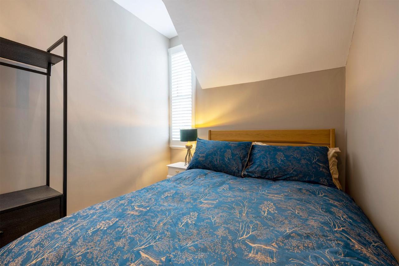 Luxury Central Home - Parking & Ev Point, Superking Bed Canterbury Eksteriør billede