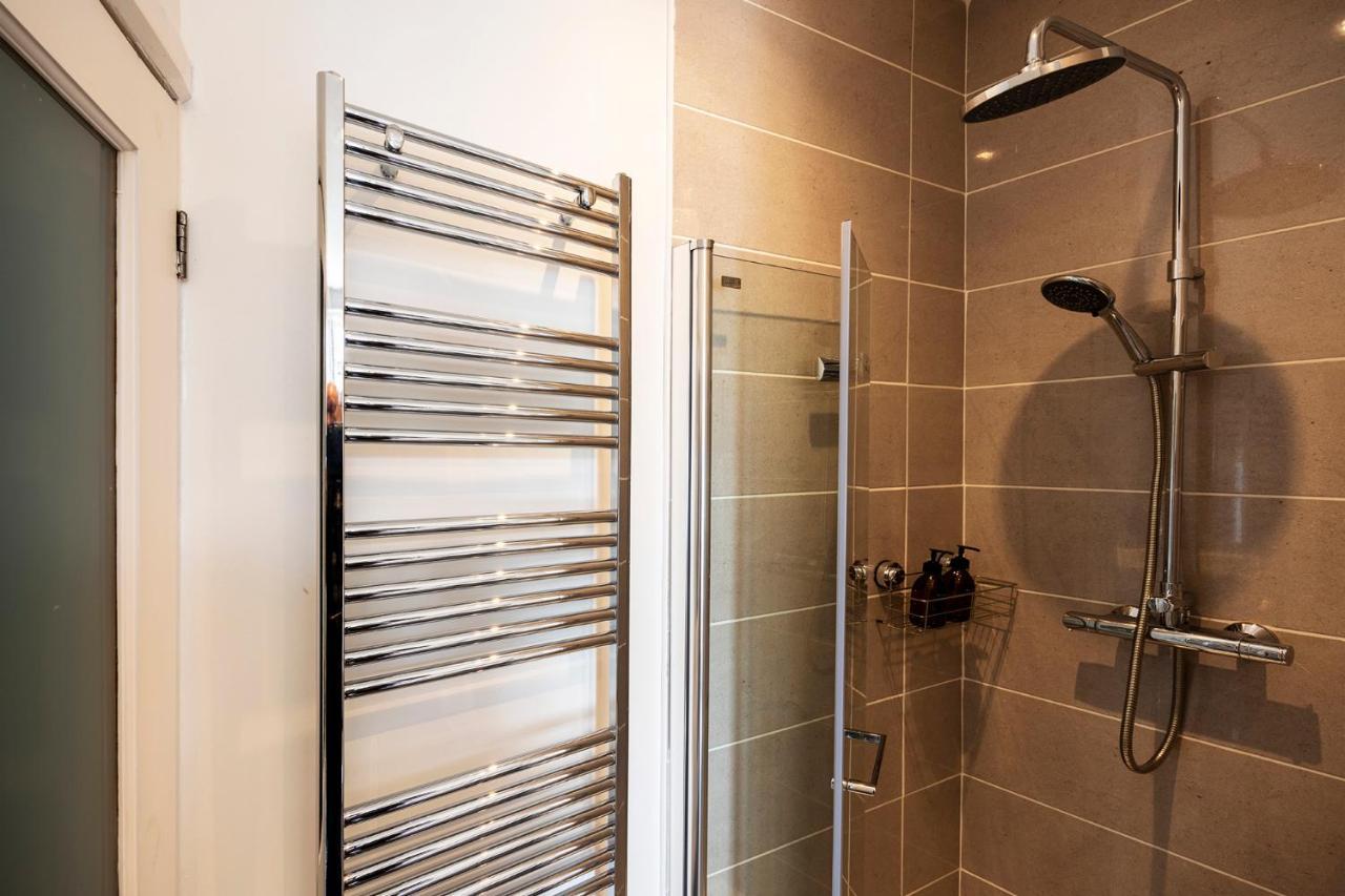 Luxury Central Home - Parking & Ev Point, Superking Bed Canterbury Eksteriør billede